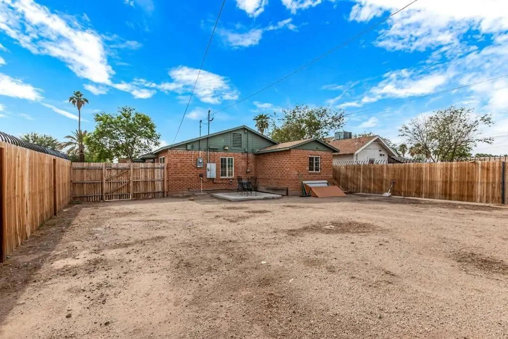 Holiday home Artsy Garfield, Your Downtown Phoenix Getaway